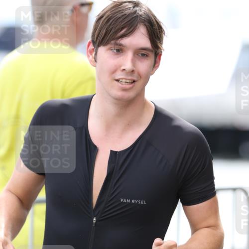 16.08.2026 - KN Förde Triathlon 2026 Antke Förster http://msf.ph/oto/10000424 16.08.2026 14:13:47 Laufen  meine-sportfotos.de