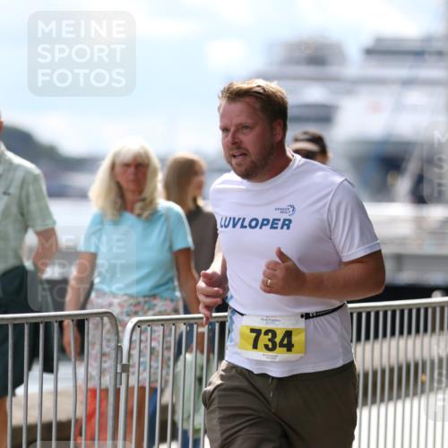 16.08.2026 - KN Förde Triathlon 2026 Antke Förster http://msf.ph/oto/10000456 16.08.2026 14:15:40 Laufen  meine-sportfotos.de