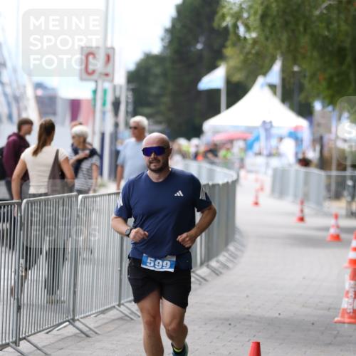16.08.2026 - KN Förde Triathlon 2026 Antke Förster http://msf.ph/oto/10000463 16.08.2026 14:16:59 Laufen  meine-sportfotos.de