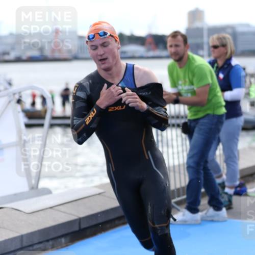 16.08.2026 - KN Förde Triathlon 2026 Antke Förster http://msf.ph/oto/10000541 16.08.2026 14:48:12 Schwimmen 5, 7, 11 meine-sportfotos.de