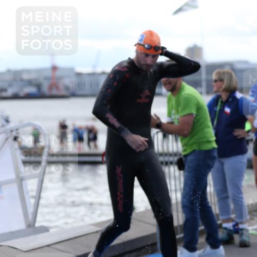 16.08.2026 - KN Förde Triathlon 2026 Antke Förster http://msf.ph/oto/10000543 16.08.2026 14:48:18 Schwimmen 5, 7, 11 meine-sportfotos.de
