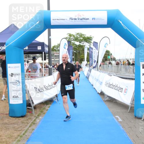 16.08.2026 - KN Förde Triathlon 2026 Markus Tischler http://msf.ph/oto/10000563 16.08.2026 12:22:14 Ziel 342, 398, 342, 398 meine-sportfotos.de