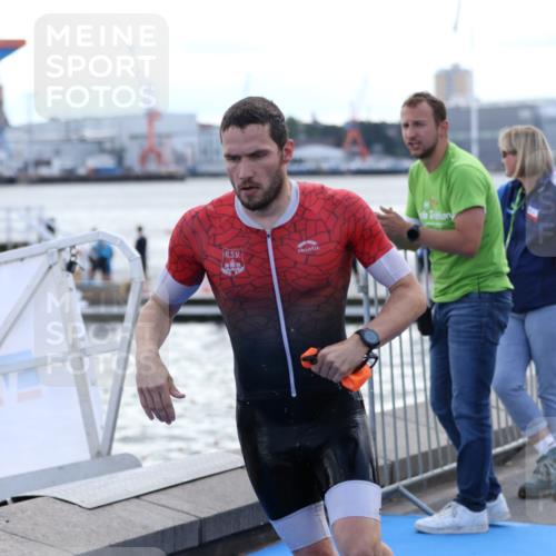 16.08.2026 - KN Förde Triathlon 2026 Antke Förster http://msf.ph/oto/10000565 16.08.2026 14:48:55 Schwimmen 2, 3, 11, 13, 15, 8, 12, 14 meine-sportfotos.de