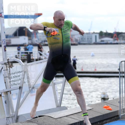 16.08.2026 - KN Förde Triathlon 2026 Antke Förster http://msf.ph/oto/10000587 16.08.2026 14:50:26 Schwimmen 1, 4, 9, 10, 9 meine-sportfotos.de