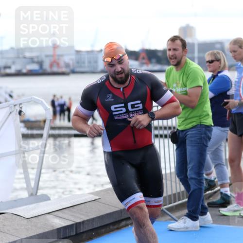 16.08.2026 - KN Förde Triathlon 2026 Antke Förster http://msf.ph/oto/10000595 16.08.2026 14:50:59 Schwimmen 6 meine-sportfotos.de