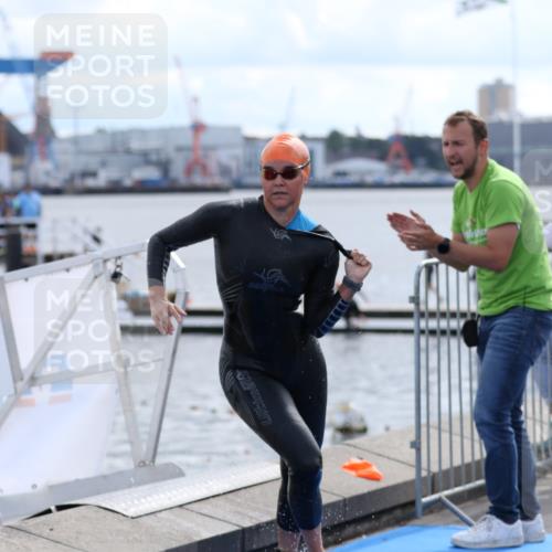 16.08.2026 - KN Förde Triathlon 2026 Antke Förster http://msf.ph/oto/10000597 16.08.2026 14:53:48 Schwimmen 16, 20, 33 meine-sportfotos.de