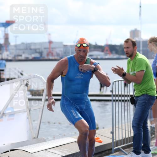 16.08.2026 - KN Förde Triathlon 2026 Antke Förster http://msf.ph/oto/10000620 16.08.2026 14:54:45 Schwimmen 24, 19, 22, 26, 27, 28, 31, 34, 35 meine-sportfotos.de