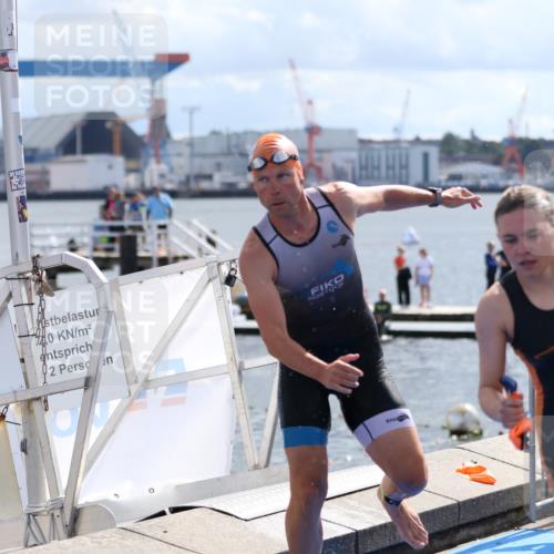 16.08.2026 - KN Förde Triathlon 2026 Antke Förster http://msf.ph/oto/10000636 16.08.2026 14:55:00 Schwimmen 22, 24, 31, 34, 35, 19, 25, 26, 27, 28, 30, 35, 36, 37 meine-sportfotos.de