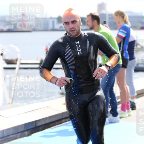 16.08.2026 - KN Förde Triathlon 2026 Antke Förster http://msf.ph/oto/10000648 16.08.2026 14:55:07 Schwimmen 19, 22, 24, 27, 28, 31, 34, 35, 21, 25, 26, 27, 30, 36, 37 meine-sportfotos.de