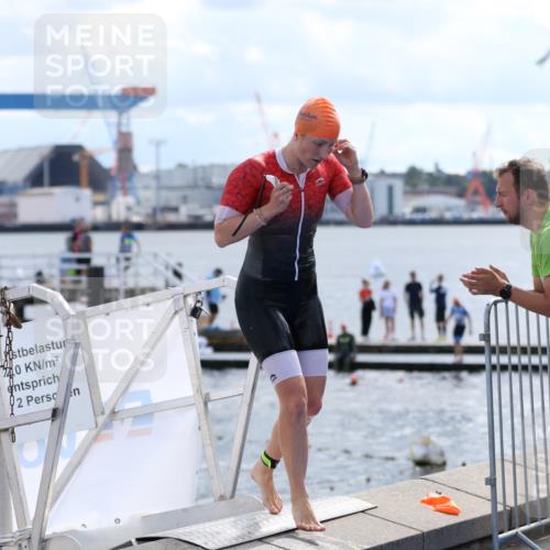 16.08.2026 - KN Förde Triathlon 2026 Antke Förster http://msf.ph/oto/10000654 16.08.2026 14:55:17 Schwimmen 19, 22, 26, 27, 28, 34, 35, 21, 23, 25, 29, 30, 36, 37 meine-sportfotos.de