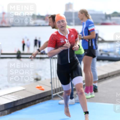 16.08.2026 - KN Förde Triathlon 2026 Antke Förster http://msf.ph/oto/10000657 16.08.2026 14:55:17 Schwimmen 19, 22, 26, 27, 28, 34, 35, 21, 23, 25, 29, 30, 36, 37 meine-sportfotos.de
