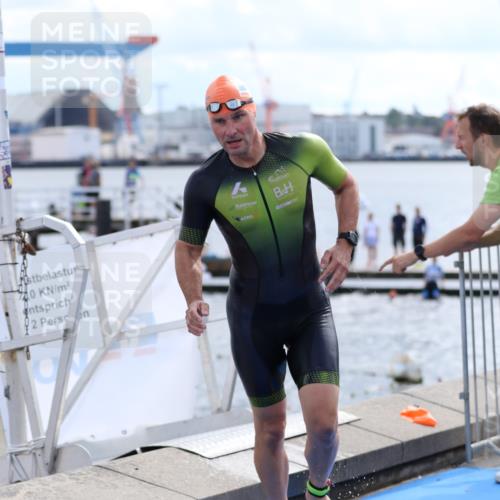 16.08.2026 - KN Förde Triathlon 2026 Antke Förster http://msf.ph/oto/10000662 16.08.2026 14:55:20 Schwimmen 19, 26, 27, 28, 30, 34, 35, 36, 21, 23, 25, 29, 30, 37 meine-sportfotos.de