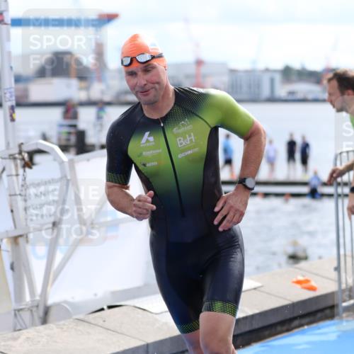 16.08.2026 - KN Förde Triathlon 2026 Antke Förster http://msf.ph/oto/10000665 16.08.2026 14:55:20 Schwimmen 19, 26, 27, 28, 30, 34, 35, 36, 21, 23, 25, 29, 30, 37 meine-sportfotos.de