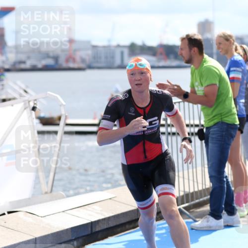 16.08.2026 - KN Förde Triathlon 2026 Antke Förster http://msf.ph/oto/10000678 16.08.2026 14:55:36 Schwimmen 21, 25, 30, 36, 37, 17, 18, 23, 29 meine-sportfotos.de