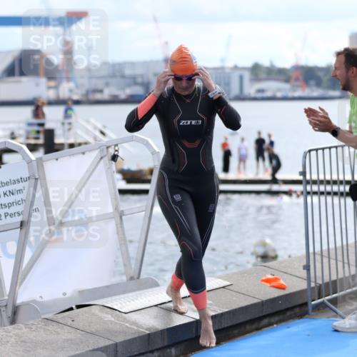 16.08.2026 - KN Förde Triathlon 2026 Antke Förster http://msf.ph/oto/10000687 16.08.2026 14:55:58 Schwimmen 18, 23, 29, 17, 32 meine-sportfotos.de
