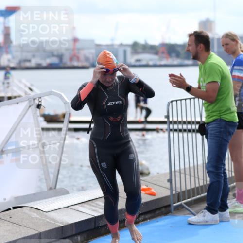 16.08.2026 - KN Förde Triathlon 2026 Antke Förster http://msf.ph/oto/10000688 16.08.2026 14:55:59 Schwimmen 18, 23, 29, 17, 32 meine-sportfotos.de