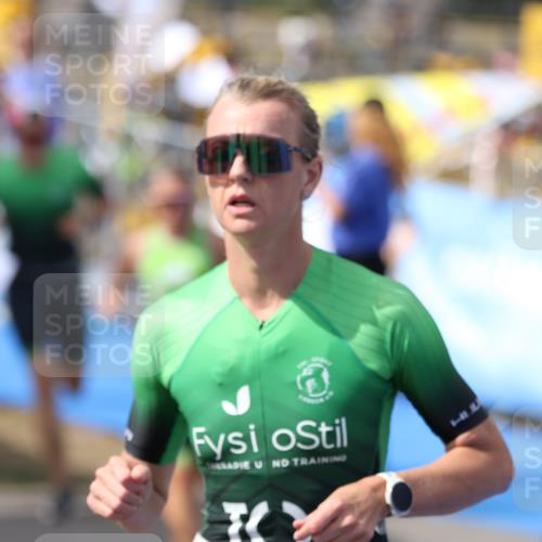 16.08.2026 - KN Förde Triathlon 2026 Antke Förster http://msf.ph/oto/10000781 16.08.2026 15:07:31 Laufen  meine-sportfotos.de