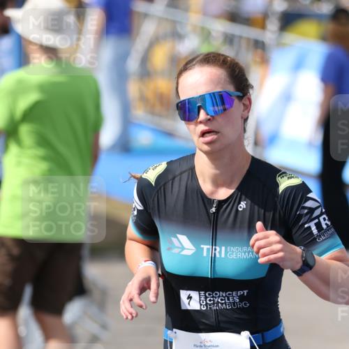 16.08.2026 - KN Förde Triathlon 2026 Antke Förster http://msf.ph/oto/10000799 16.08.2026 15:08:03 Laufen  meine-sportfotos.de