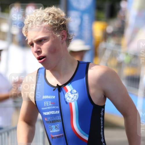 16.08.2026 - KN Förde Triathlon 2026 Antke Förster http://msf.ph/oto/10000863 16.08.2026 15:22:10 Laufen  meine-sportfotos.de