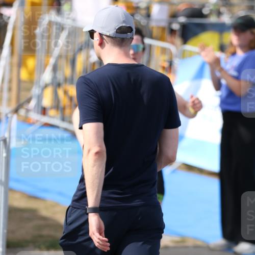 16.08.2026 - KN Förde Triathlon 2026 Antke Förster http://msf.ph/oto/10000879 16.08.2026 15:24:12 Laufen  meine-sportfotos.de