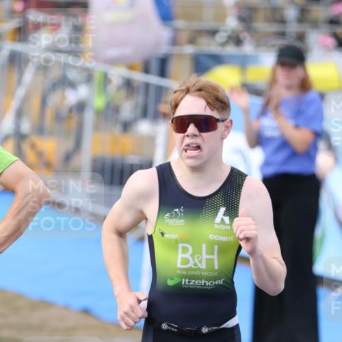 16.08.2026 - KN Förde Triathlon 2026 Antke Förster http://msf.ph/oto/10000894 16.08.2026 15:25:43 Laufen  meine-sportfotos.de