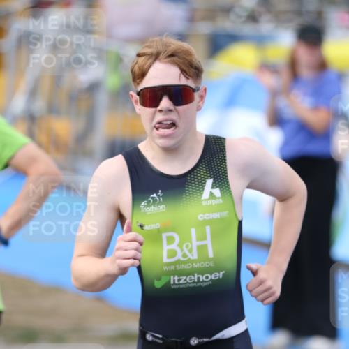 16.08.2026 - KN Förde Triathlon 2026 Antke Förster http://msf.ph/oto/10000895 16.08.2026 15:25:43 Laufen  meine-sportfotos.de