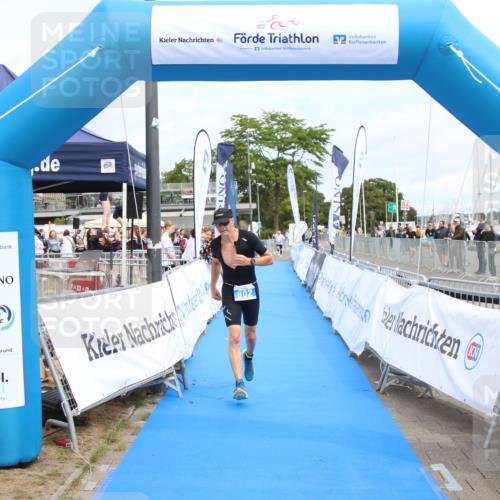 16.08.2026 - KN Förde Triathlon 2026 Markus Tischler http://msf.ph/oto/10000952 16.08.2026 12:26:41 Ziel 802, 802 meine-sportfotos.de
