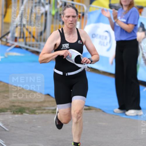 16.08.2026 - KN Förde Triathlon 2026 Antke Förster http://msf.ph/oto/10000954 16.08.2026 15:30:35 Laufen  meine-sportfotos.de