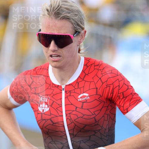 16.08.2026 - KN Förde Triathlon 2026 Antke Förster http://msf.ph/oto/10001051 16.08.2026 15:35:31 Laufen  meine-sportfotos.de