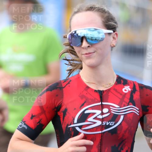16.08.2026 - KN Förde Triathlon 2026 Antke Förster http://msf.ph/oto/10001092 16.08.2026 15:42:17 Laufen  meine-sportfotos.de
