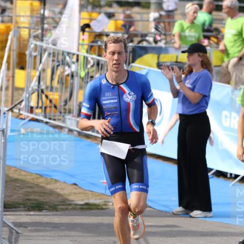 16.08.2026 - KN Förde Triathlon 2026 Antke Förster http://msf.ph/oto/10001116 16.08.2026 15:45:55 Laufen  meine-sportfotos.de