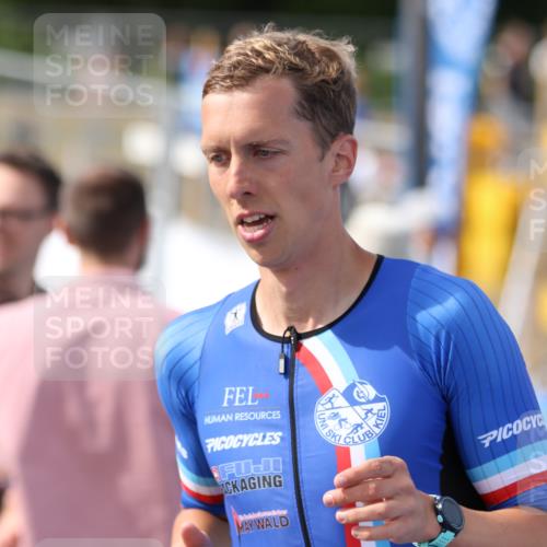 16.08.2026 - KN Förde Triathlon 2026 Antke Förster http://msf.ph/oto/10001121 16.08.2026 15:45:58 Laufen  meine-sportfotos.de