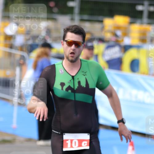 16.08.2026 - KN Förde Triathlon 2026 Antke Förster http://msf.ph/oto/10001151 16.08.2026 15:51:54 Laufen  meine-sportfotos.de