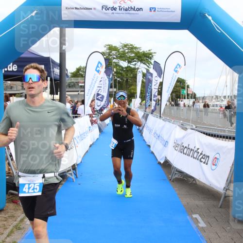 16.08.2026 - KN Förde Triathlon 2026 Markus Tischler http://msf.ph/oto/10001168 16.08.2026 12:27:53 Ziel 381, 384, 425, 381, 384, 425 meine-sportfotos.de