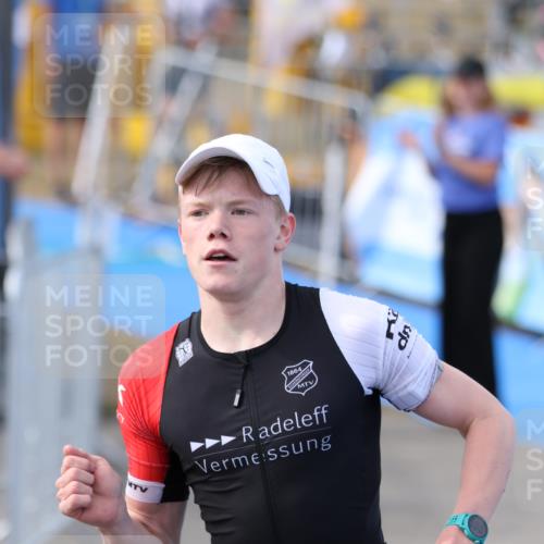16.08.2026 - KN Förde Triathlon 2026 Antke Förster http://msf.ph/oto/10001185 16.08.2026 15:54:37 Laufen  meine-sportfotos.de