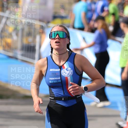 16.08.2026 - KN Förde Triathlon 2026 Antke Förster http://msf.ph/oto/10001283 16.08.2026 15:59:30 Laufen  meine-sportfotos.de