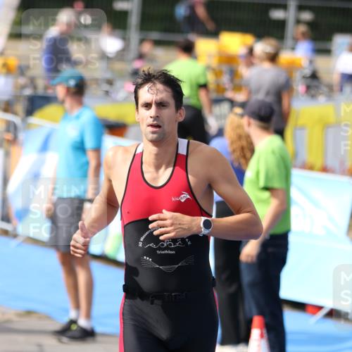16.08.2026 - KN Förde Triathlon 2026 Antke Förster http://msf.ph/oto/10001292 16.08.2026 15:59:54 Laufen  meine-sportfotos.de