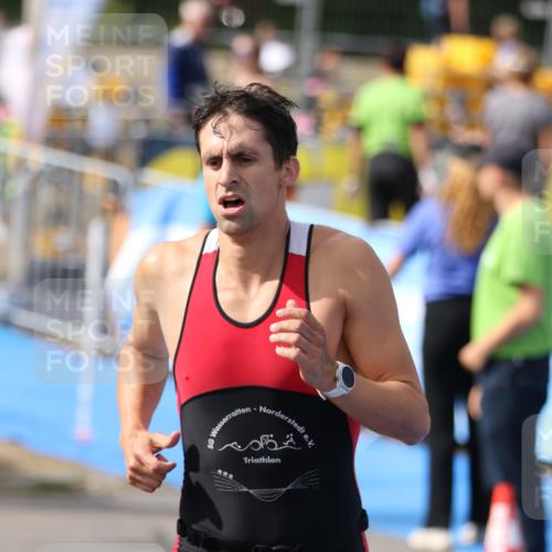 16.08.2026 - KN Förde Triathlon 2026 Antke Förster http://msf.ph/oto/10001294 16.08.2026 15:59:55 Laufen  meine-sportfotos.de