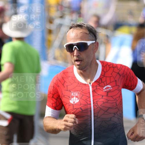 16.08.2026 - KN Förde Triathlon 2026 Antke Förster http://msf.ph/oto/10001335 16.08.2026 16:02:06 Laufen  meine-sportfotos.de