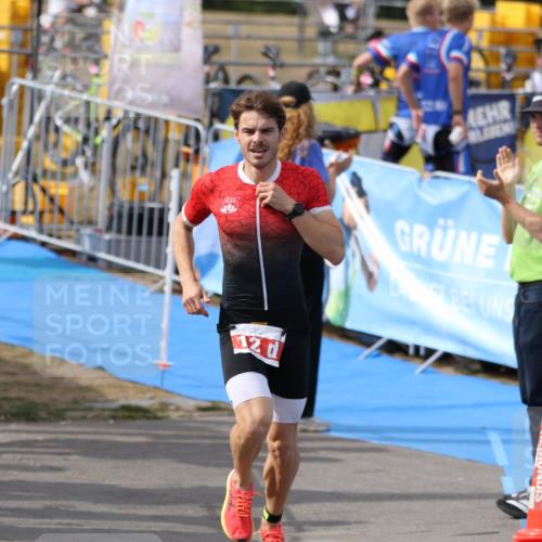 16.08.2026 - KN Förde Triathlon 2026 Antke Förster http://msf.ph/oto/10001352 16.08.2026 16:04:25 Laufen  meine-sportfotos.de