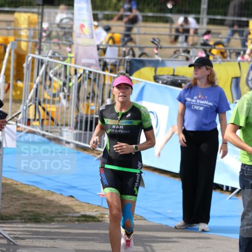 16.08.2026 - KN Förde Triathlon 2026 Antke Förster http://msf.ph/oto/10001359 16.08.2026 16:05:54 Laufen  meine-sportfotos.de