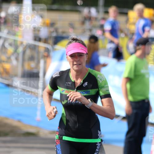 16.08.2026 - KN Förde Triathlon 2026 Antke Förster http://msf.ph/oto/10001363 16.08.2026 16:05:57 Laufen  meine-sportfotos.de