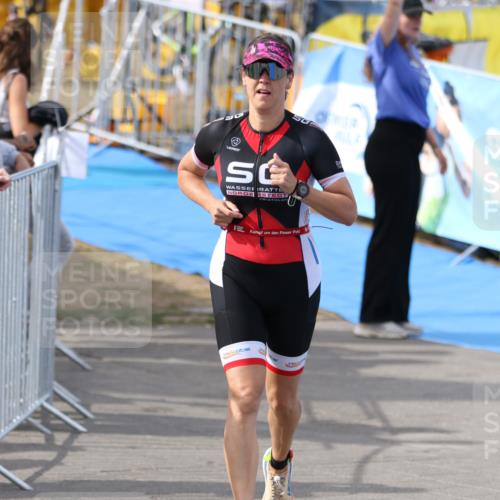16.08.2026 - KN Förde Triathlon 2026 Antke Förster http://msf.ph/oto/10001371 16.08.2026 16:06:20 Laufen  meine-sportfotos.de