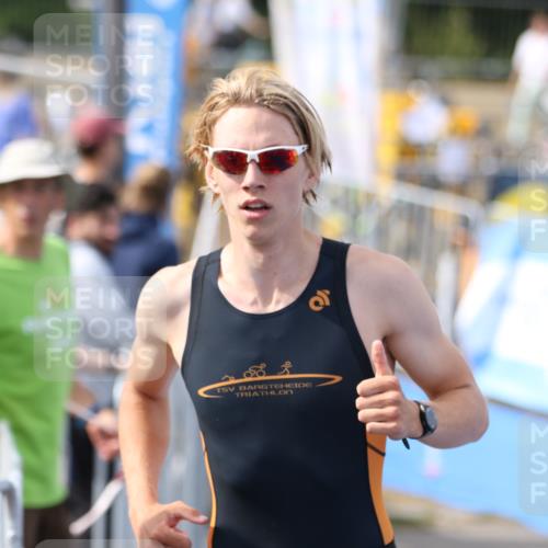 16.08.2026 - KN Förde Triathlon 2026 Antke Förster http://msf.ph/oto/10001380 16.08.2026 16:06:27 Laufen  meine-sportfotos.de