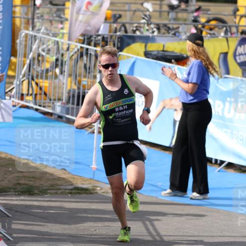 16.08.2026 - KN Förde Triathlon 2026 Antke Förster http://msf.ph/oto/10001408 16.08.2026 16:14:14 Laufen  meine-sportfotos.de