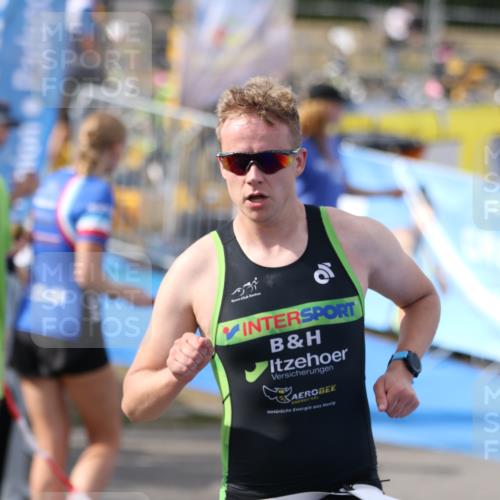 16.08.2026 - KN Förde Triathlon 2026 Antke Förster http://msf.ph/oto/10001412 16.08.2026 16:14:15 Laufen  meine-sportfotos.de