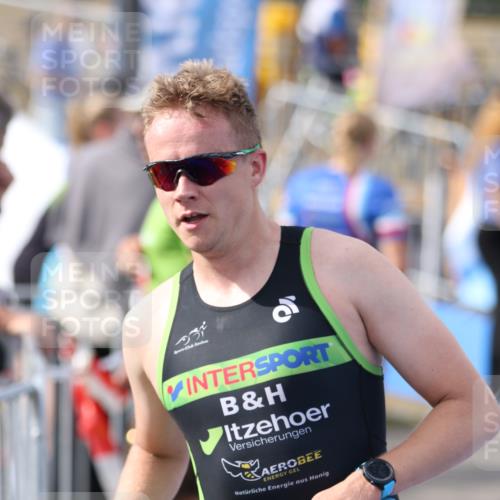 16.08.2026 - KN Förde Triathlon 2026 Antke Förster http://msf.ph/oto/10001413 16.08.2026 16:14:16 Laufen  meine-sportfotos.de