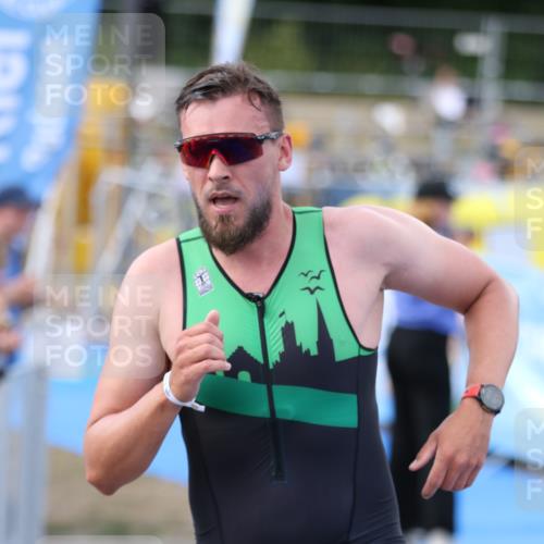 16.08.2026 - KN Förde Triathlon 2026 Antke Förster http://msf.ph/oto/10001420 16.08.2026 16:15:02 Laufen  meine-sportfotos.de
