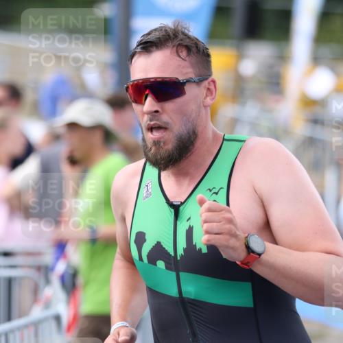 16.08.2026 - KN Förde Triathlon 2026 Antke Förster http://msf.ph/oto/10001421 16.08.2026 16:15:02 Laufen  meine-sportfotos.de