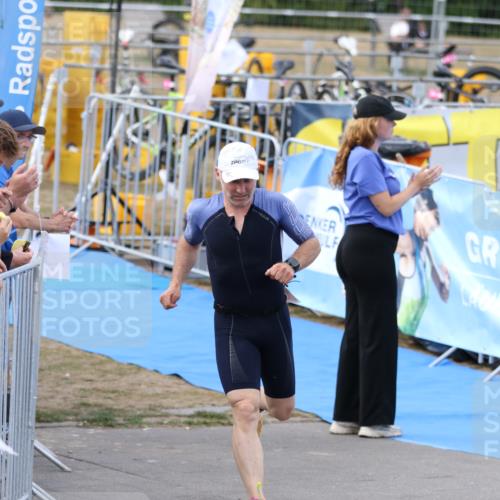16.08.2026 - KN Förde Triathlon 2026 Antke Förster http://msf.ph/oto/10001424 16.08.2026 16:15:19 Laufen  meine-sportfotos.de